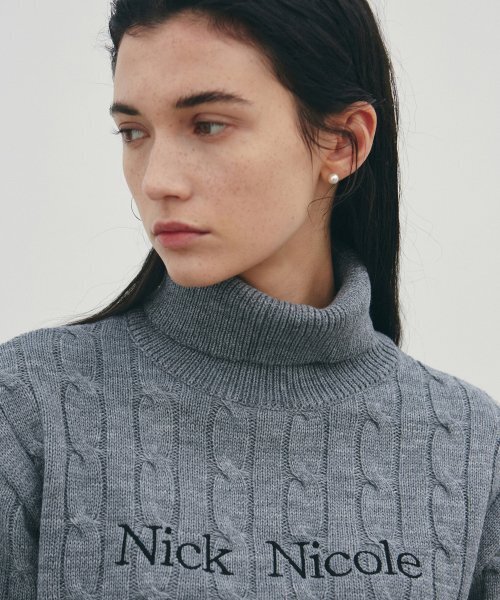 NICK&NICOLE(ニックアンドニコール)の「NICOLE RIBBED TURTLENECK KNIT_GRAY(ニット/セーター・レディース・その他・FREE)」の2枚目の写真