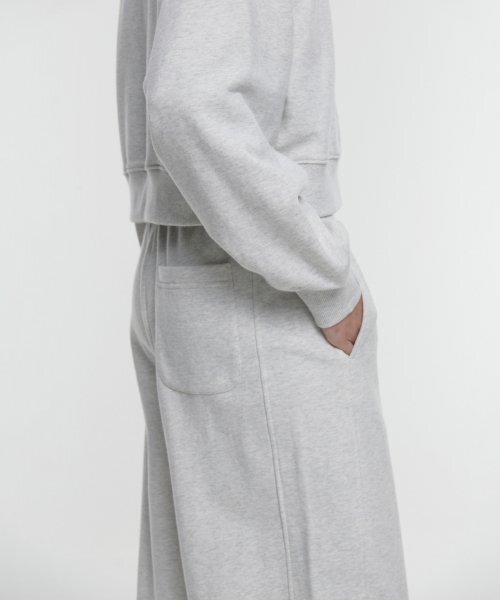 MUSINSA STANDARD WOMAN（ムシンサスタンダードウーマン）の「ウィメンズワイドスウェットパンツ[オートミール]（スウェットパンツ・レディース・その他・SMALL/X-SMALL/MEDIUM/LARGE）」の3枚目の写真