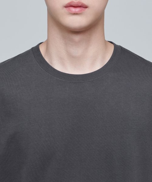 MUSINSA STANDARD（ムシンサスタンダード）の「ベーシッククルーネックTシャツ[ガンメタル]（Tシャツ/カットソー・メンズ・その他・SMALL/MEDIUM/LARGE/X-LARGE/XX-LARGE/XXX-LARGE）」の4枚目の写真