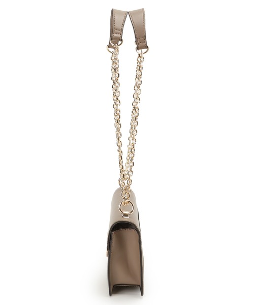 Guess(ゲス)の「GRACIA Convertible Crosbdy Flap ショルダーバッグ (ショルダーバッグ・レディース・ライトベージュ・ONE SIZE)」の3枚目の写真