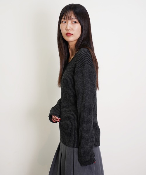 Beno（ビーノ）の「Vネックループヤーンニット（ニット/セーター・メンズ・ホワイト/ネイビー/ブラック/ワイン/チャコールグレー/杢グレー・MEDIUM/LARGE/X-LARGE）」の11枚目の写真