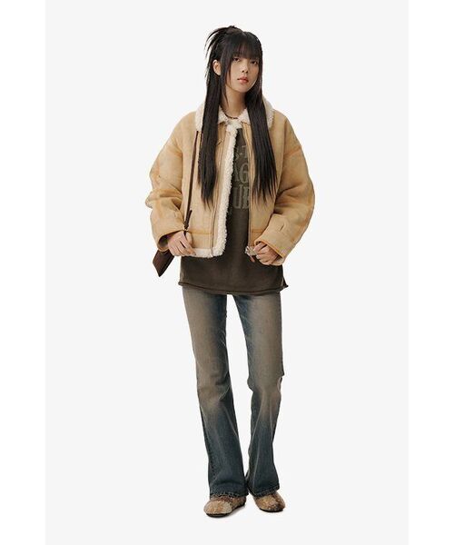 SIYAZU(シヤジュ)の「SIOT4056 fake suede mustang_Beige(ムートンコート・レディース・Beige・ONE SIZE)」の2枚目の写真