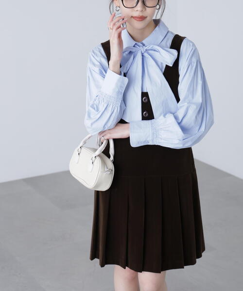 FREE'S MART(フリーズマート)の「◆ローウエストプリーツジャンパースカート(ジャンパースカート・レディース・ブラウン/ネイビー・SMALL/MEDIUM)」の4枚目の写真