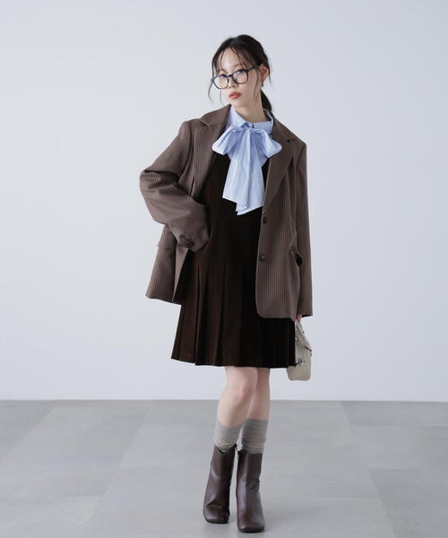 FREE'S MART(フリーズマート)の「◆ローウエストプリーツジャンパースカート(ジャンパースカート・レディース・ブラウン/ネイビー・SMALL/MEDIUM)」の12枚目の写真