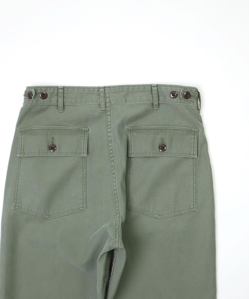 OMNIGOD（オムニゴッド）の「[ OMNIGOD mens / オムニゴッド ] バックサテン US ベイカーパンツ(used)（その他パンツ・メンズ・オリーブ・34inch/32inch/30inch/28inch）」の17枚目の写真