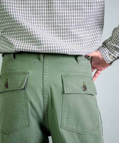 OMNIGOD（オムニゴッド）の「[ OMNIGOD mens / オムニゴッド ] バックサテン US ベイカーパンツ(used)（その他パンツ・メンズ・オリーブ・34inch/32inch/30inch/28inch）」の13枚目の写真
