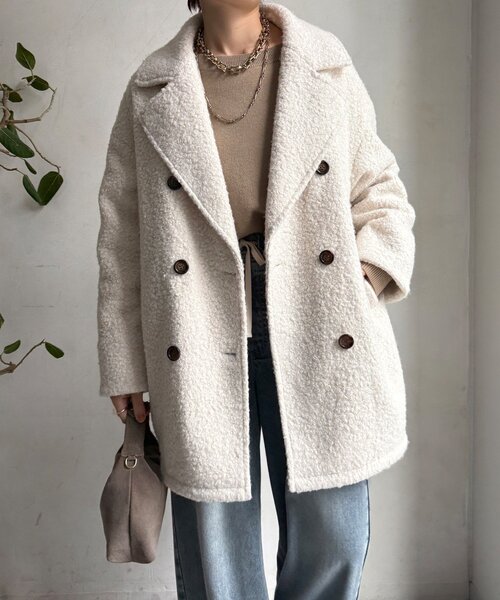 DouDou（ドゥドゥ）の「【WEB限定】ボアダウンダブルテーラードコート（その他アウター・レディース・オフホワイト/ブラック・FREE）」の8枚目の写真