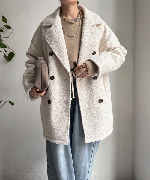 DouDou（ドゥドゥ）の「【WEB限定】ボアダウンダブルテーラードコート（その他アウター・レディース・オフホワイト/ブラック・FREE）」の9枚目の写真