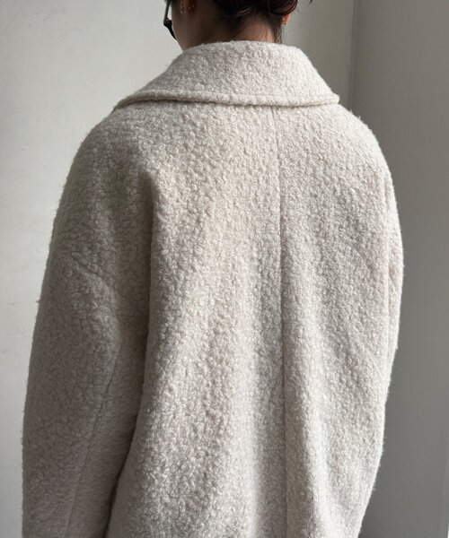 DouDou（ドゥドゥ）の「【WEB限定】ボアダウンダブルテーラードコート（その他アウター・レディース・オフホワイト/ブラック・FREE）」の16枚目の写真