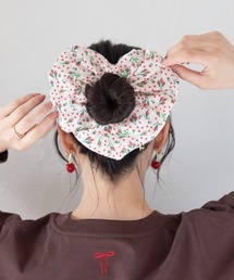 Cath Kidston（キャスキッドソン）の「ハートシュシュ Rose and Hearts（シュシュ）」