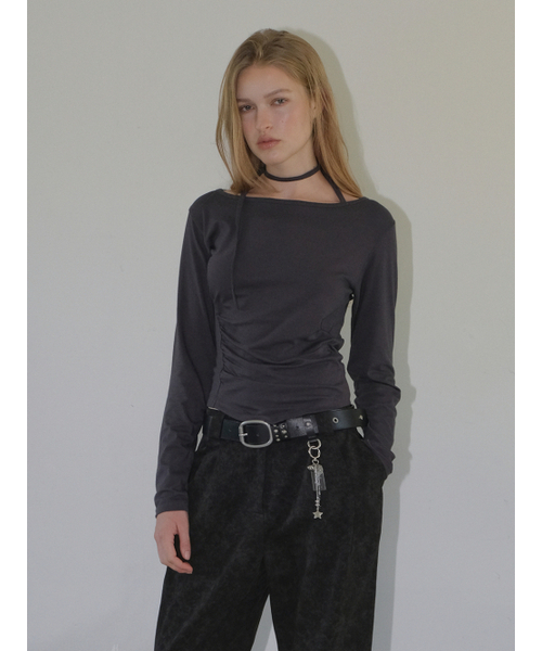 ETMON(エトモン)の「Boat-Neck Strap T-Shirt, Charcoal(Tシャツ/カットソー・レディース・その他・F)」の1枚目の写真