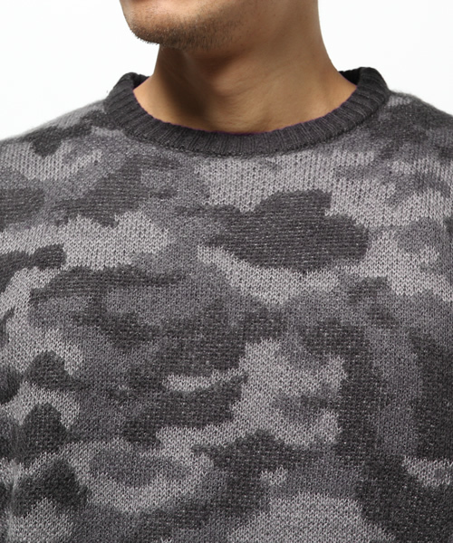 CIAOPANIC TYPY（チャオパニックティピー）の「起毛カモﾌﾗｰｼﾞｭ総柄ニットプルオーバー（ニット/セーター・メンズ・チャコールグレー/オリーブ・MEDIUM/LARGE/SMALL）」の5枚目の写真