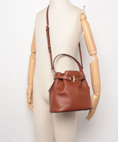 LAUREN RALPH LAUREN(ローレン ラルフ ローレン)の「レザー ミディアム Blaike バケット バッグ(ハンドバッグ・レディース・ブラウン・ONE)」の2枚目の写真