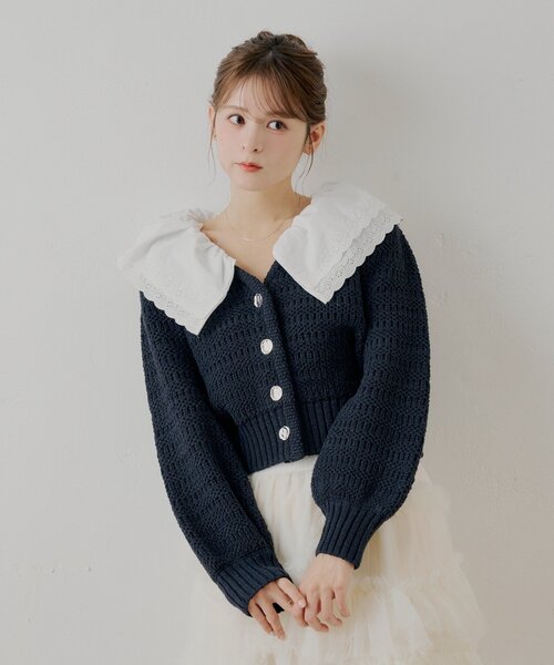 Chico（チコ）の「【SALON by Chico】フリルダブルカラー柄編みカーディガン（カーディガン/ボレロ・レディース・ホワイト系その他2/ネイビー/アイボリー/ミント・FREE）」の5枚目の写真