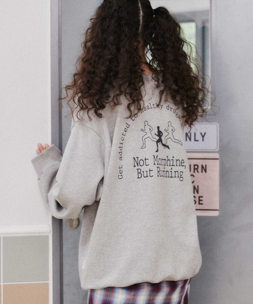 WMC(ダブリューエムシー)の「ランナーズハイ スウェット_GREY(スウェット・レディース・ライトグレー・MEDIUM/LARGE/X-LARGE)」の4枚目の写真