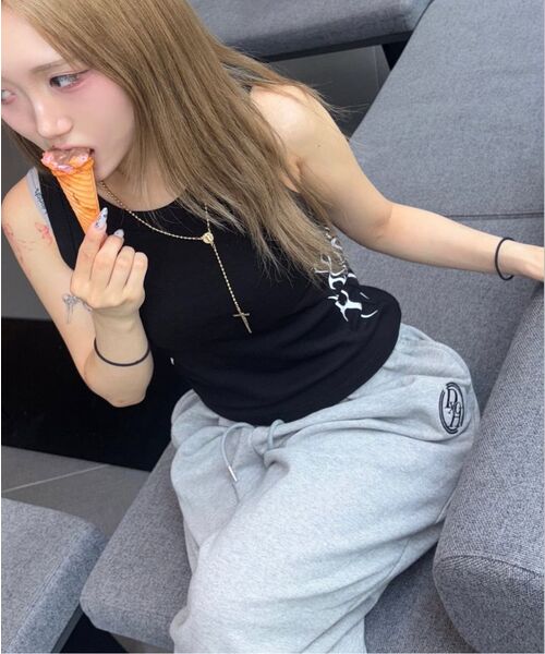 DXOH（ディソエイチ）の「サンダーロゴ レディース ノースリーブ ブラック（Tシャツ/カットソー・レディース・その他・FREE）」の7枚目の写真