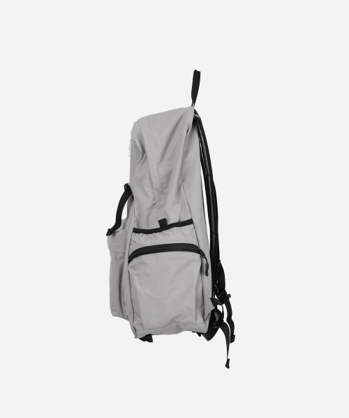 JENNER（ジェンナー）の「ライトリサイクルナイロンバックパック_ラージ [ベージュグレー]（バックパック/リュック・レディース・その他・FREE）」の3枚目の写真
