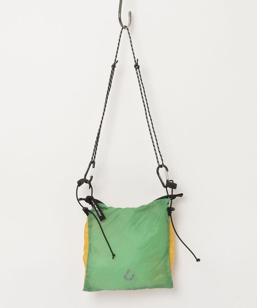 and wander（アンドワンダー）の「and wander / アップサイクルサコッシュ（ショルダーバッグ・レディース・その他・FREE）」の2枚目の写真