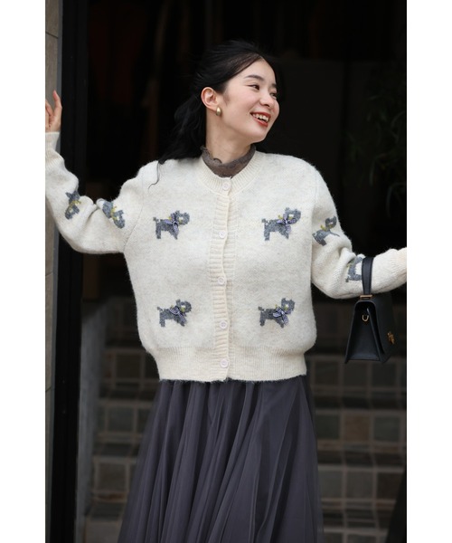 cawaii(カワイイ)の「お散歩わんちゃんのもっちりニットカーディガン(カーディガン/ボレロ・レディース・ライトベージュ・FREE)」の19枚目の写真