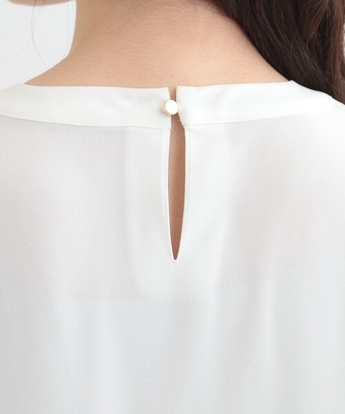 SHOO・LA・RUE（シューラルー）の「【3点スーツセット/洗濯機可】時短で好印象 セットアップ+ブラウス（ノーカラージャケット・レディース・ネイビー/ブラック・02/04/03/01）」の10枚目の写真