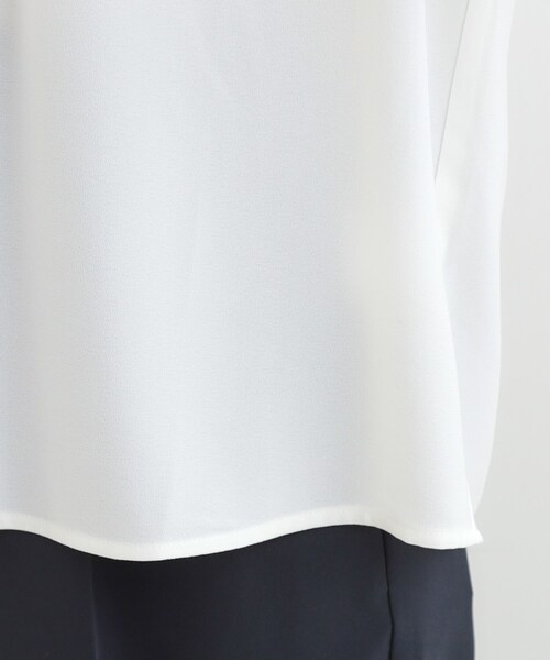 SHOO・LA・RUE（シューラルー）の「【3点スーツセット/洗濯機可】時短で好印象 セットアップ+ブラウス（ノーカラージャケット・レディース・ネイビー/ブラック・02/04/03/01）」の12枚目の写真