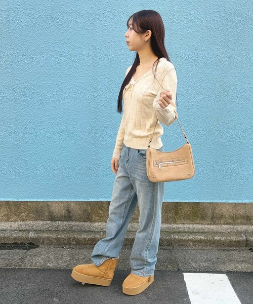 frunco（フランコ）の「【ZOZOTOWN限定】Vネックレースカットトップス（Tシャツ/カットソー・レディース・グレー/アイボリー/ブラック・FREE）」の14枚目の写真