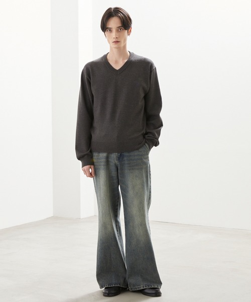 LUENNA（ルエナ）の「【LUENNA】Basic V-Neck Knit / ベーシック Vネックニット（ニット/セーター・メンズ・チャコールグレー/ブルー・L/M/S）」の8枚目の写真