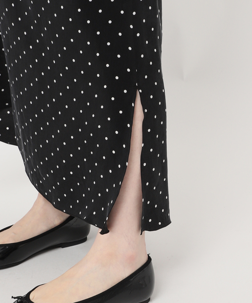 IENA(イエナ)の「IPEKERフィブリルドットプリントスカート(スカート・レディース・ブラック・34/36/38)」の16枚目の写真