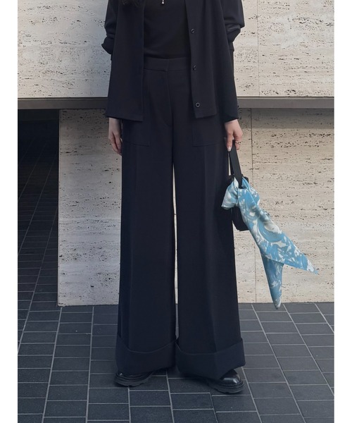 RIM.ARK（リムアーク）の「W-length mannish PT ダブルレングス マニッシュパンツ（スラックス・レディース・ブラック/アイボリー/ネイビー・38/36）」の3枚目の写真