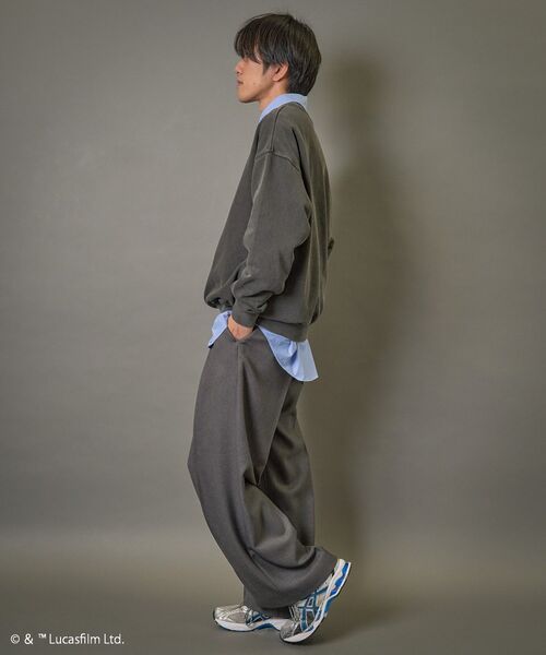 CRAFT STANDARD BOUTIQUE（クラフトスタンダードブティック）の「【STAR WARS/スター・ウォーズ】R2D2 スウェット（スウェット・メンズ・ブラック・M/L/XL）」の6枚目の写真