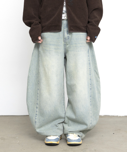 GLACK(グラック)の「GP169 アウトプリーツカーブデニムパンツ (インディゴ)(デニムパンツ・レディース・その他・SMALL/MEDIUM/LARGE)」の1枚目の写真