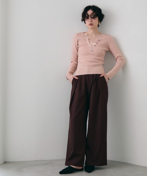 Trish（トリッシュ）の「レースレイヤードヘンリーネックリブニット（ニット/セーター・レディース・ブラウン/ホワイト/ピンク・FREE）」の9枚目の写真