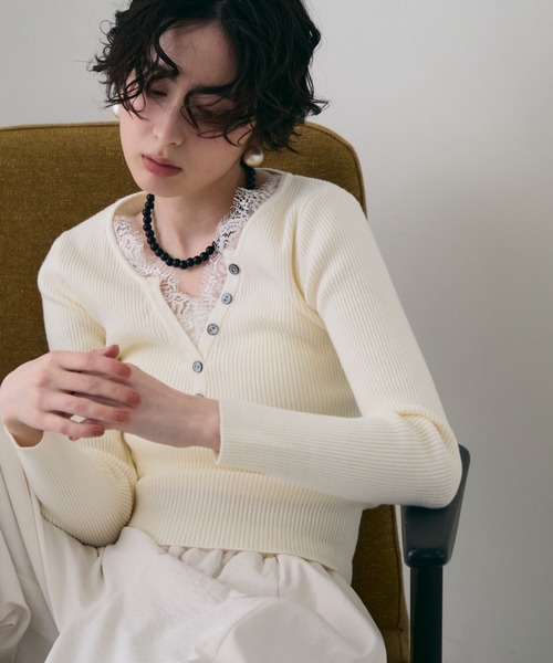 Trish（トリッシュ）の「レースレイヤードヘンリーネックリブニット（ニット/セーター・レディース・ブラウン/ホワイト/ピンク・FREE）」の21枚目の写真
