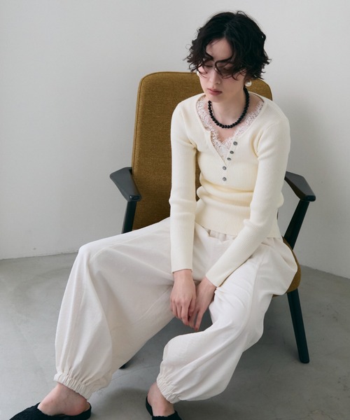 Trish（トリッシュ）の「レースレイヤードヘンリーネックリブニット（ニット/セーター・レディース・ブラウン/ホワイト/ピンク・FREE）」の22枚目の写真