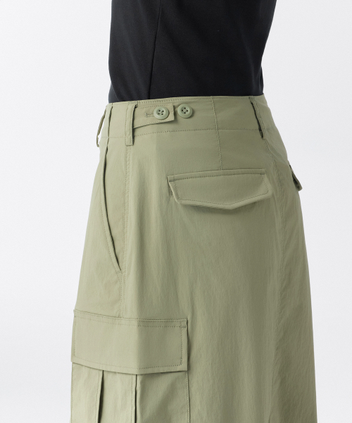 MUSINSA STANDARD WOMAN（ムシンサスタンダードウーマン）の「ウィメンズカーゴマキシスカート[セージ]（スカート・レディース・その他・LARGE/MEDIUM/SMALL/X-SMALL）」の4枚目の写真