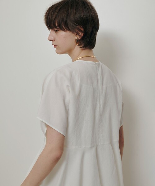 allureville(アルアバイル)の「リネンラミーペプラムブラウス(シャツ/ブラウス・レディース・オフホワイト/ブラック・2)」の5枚目の写真