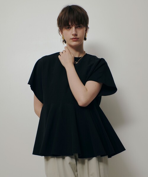 allureville(アルアバイル)の「リネンラミーペプラムブラウス(シャツ/ブラウス・レディース・オフホワイト/ブラック・2)」の7枚目の写真