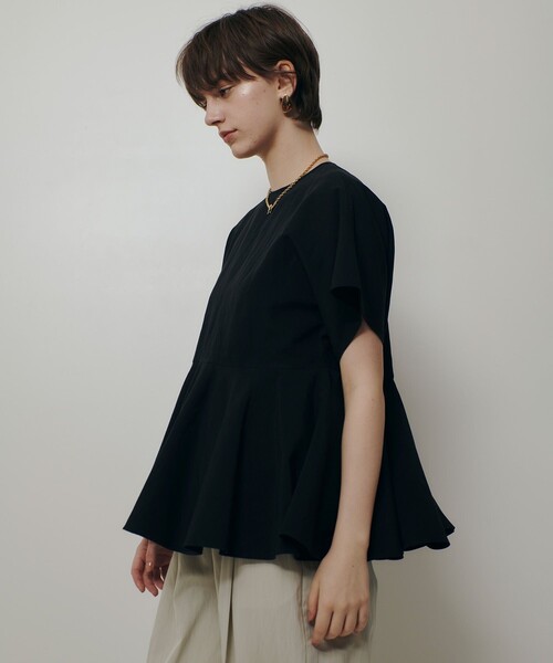 allureville(アルアバイル)の「リネンラミーペプラムブラウス(シャツ/ブラウス・レディース・オフホワイト/ブラック・2)」の8枚目の写真