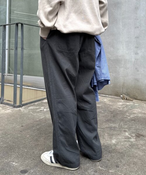 CIAOPANIC TYPY（チャオパニックティピー）の「【ロングシーズン可◎】3サイズ展開/ユニセックス/リラックスフィットイージーパンツ（チノパンツ・メンズ・ホワイト/チャコールグレー/ベージュ・LARGE/SMALL/MEDIUM）」の17枚目の写真