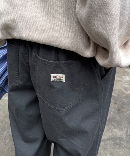 CIAOPANIC TYPY（チャオパニックティピー）の「【ロングシーズン可◎】3サイズ展開/ユニセックス/リラックスフィットイージーパンツ（チノパンツ・メンズ・ホワイト/チャコールグレー/ベージュ・LARGE/SMALL/MEDIUM）」の19枚目の写真