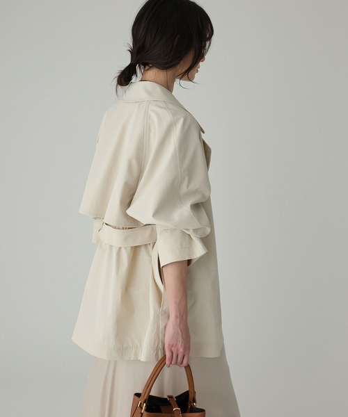 BABYLONE（バビロン）の「【多機能素材】タイプライターショートトレンチ（トレンチコート・レディース・チャコール/ライトベージュ・フリー）」の16枚目の写真