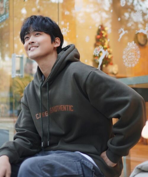CARGOBROS（カーゴブロス）の「アーチロゴオーバーフィットフードTシャツ（バーガンディ）（パーカー・メンズ・その他・SMALL/MEDIUM/LARGE/X-LARGE/S-M/M-L/L-XL/XL-XXL）」の2枚目の写真