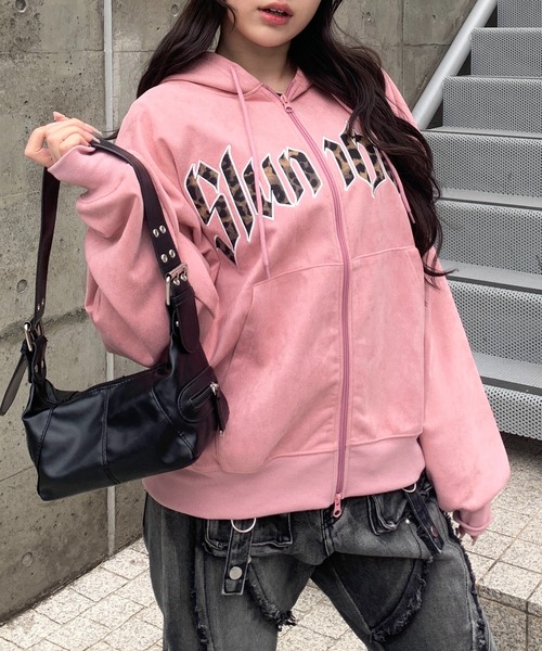 lilful（リルフル）の「レオパードロゴ スエードダブルジップパーカー（パーカー・レディース・ピンク/チャコール・M/L）」の3枚目の写真