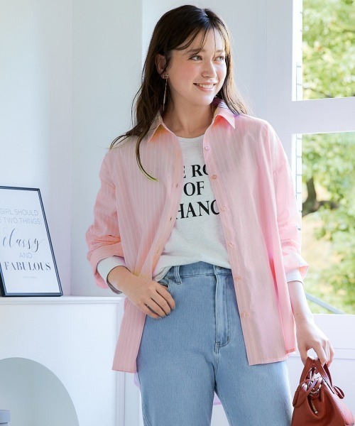 SMILE LAND（スマイルランド）の「＜大きいサイズ＞ゆるシルエットストライプシャツ（シャツ/ブラウス・レディース・ピンク系/ネイビー系/ブルー系・L/LL/3L/4L/5L）」の3枚目の写真