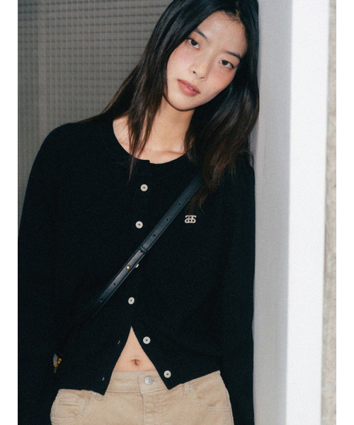 ANNEHEARTS(アンハーツ)の「Logoplay Knit Cardigan Black(カーディガン/ボレロ・レディース・その他・FREE)」の1枚目の写真