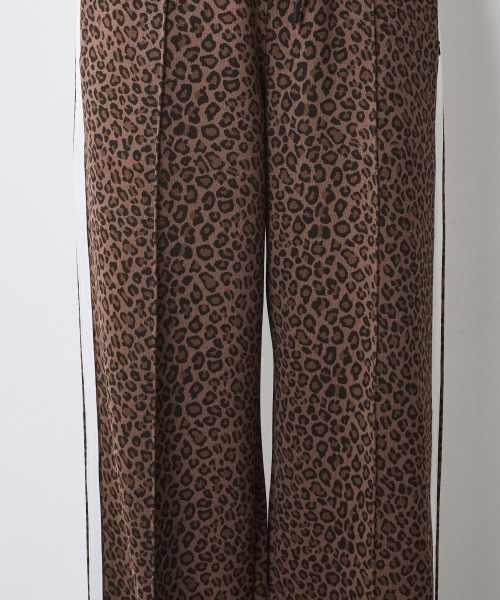 CHIC STYLE（シックスタイル）の「レオパードトラックパンツ＜大きいサイズ有＞シックスタイル（その他パンツ・レディース・グレー系/ブラウン系・LL/3L/4L/5L/M/L）」の18枚目の写真