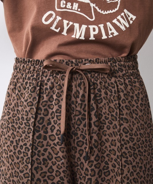 CHIC STYLE（シックスタイル）の「レオパードトラックパンツ＜大きいサイズ有＞シックスタイル（その他パンツ・レディース・グレー系/ブラウン系・LL/3L/4L/5L/M/L）」の14枚目の写真