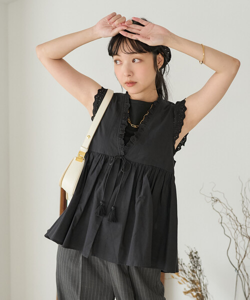 FREAK'S STORE(フリークスストア)の「インド フリルリボンベスト(シャツ/ブラウス・レディース・ブルーグリーン/ブラック/ブルー/オフホワイト・フリ-)」の9枚目の写真