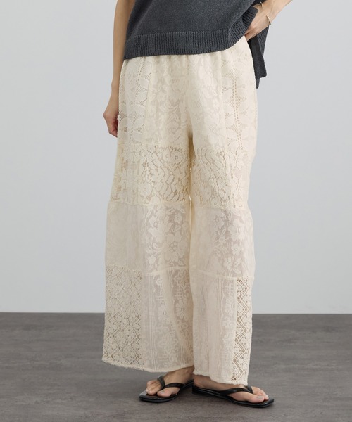 SALON adam et rope'（サロン アダム エ ロペ）の「【WEB限定】パッチワークレースパンツ / セットアップ対応（その他パンツ・レディース・オフホワイト/ブラック・FREE）」の3枚目の写真