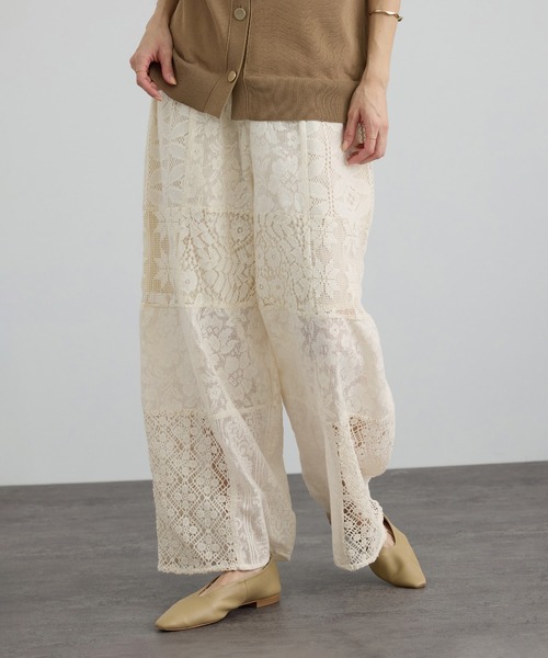 SALON adam et rope'（サロン アダム エ ロペ）の「【WEB限定】パッチワークレースパンツ / セットアップ対応（その他パンツ・レディース・オフホワイト/ブラック・FREE）」の7枚目の写真